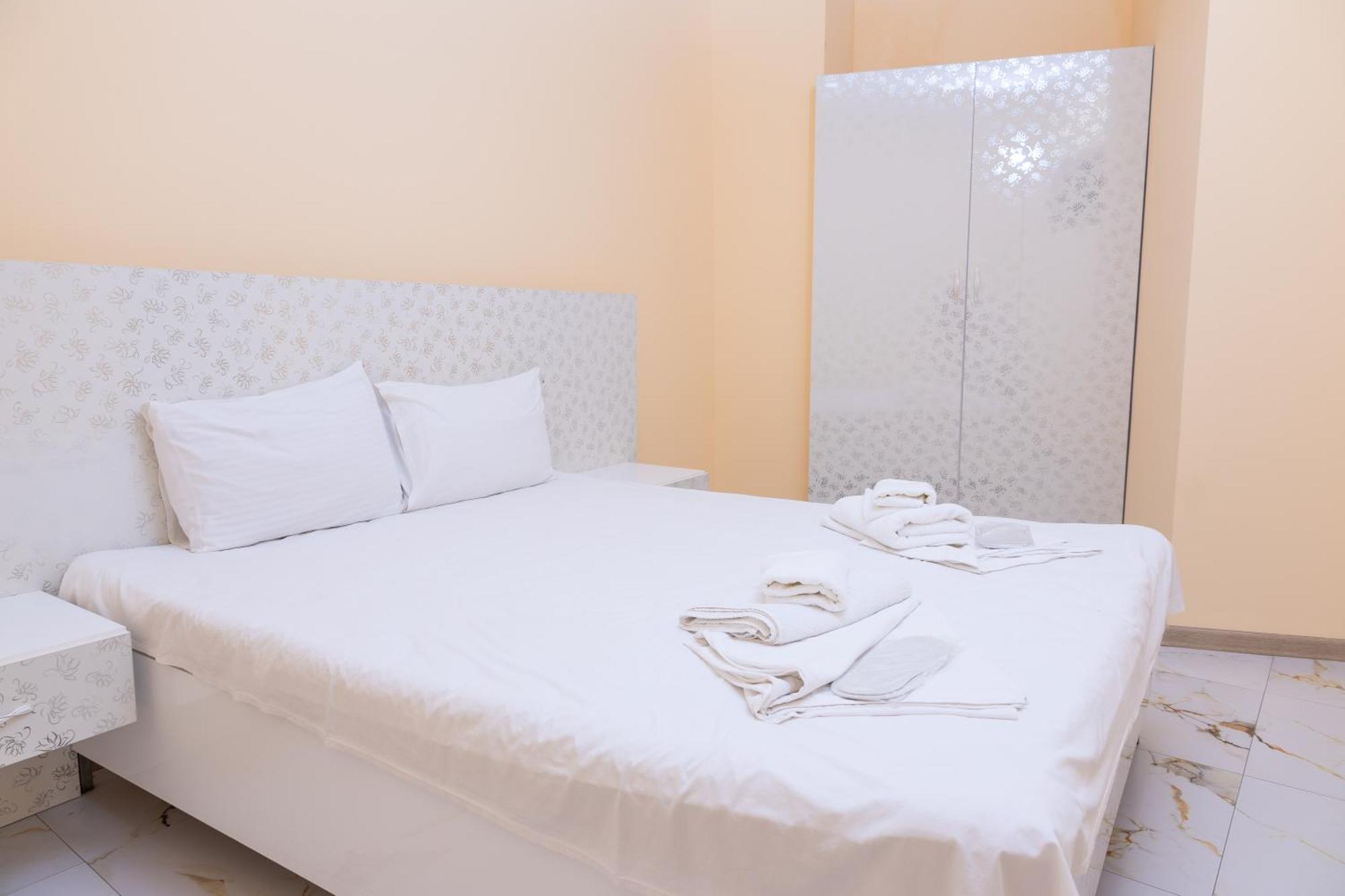 Red Hotel Ереван Экстерьер фото