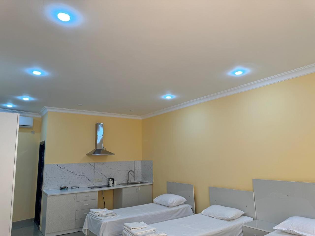 Red Hotel Ереван Экстерьер фото