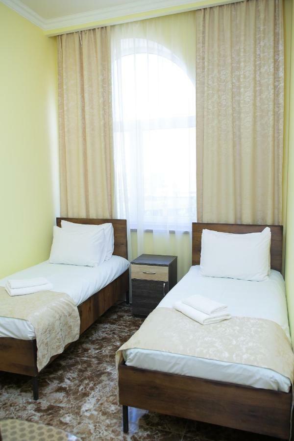 Red Hotel Ереван Экстерьер фото