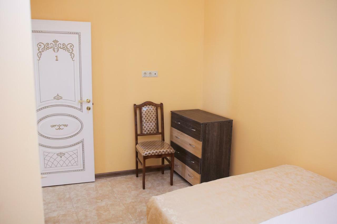 Red Hotel Ереван Экстерьер фото